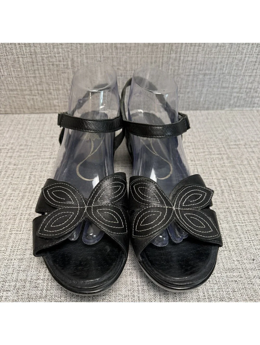 Dansko Sandals Women’s Sz 40 (US 9.5-10) Black Leather Flower Design Adjustable